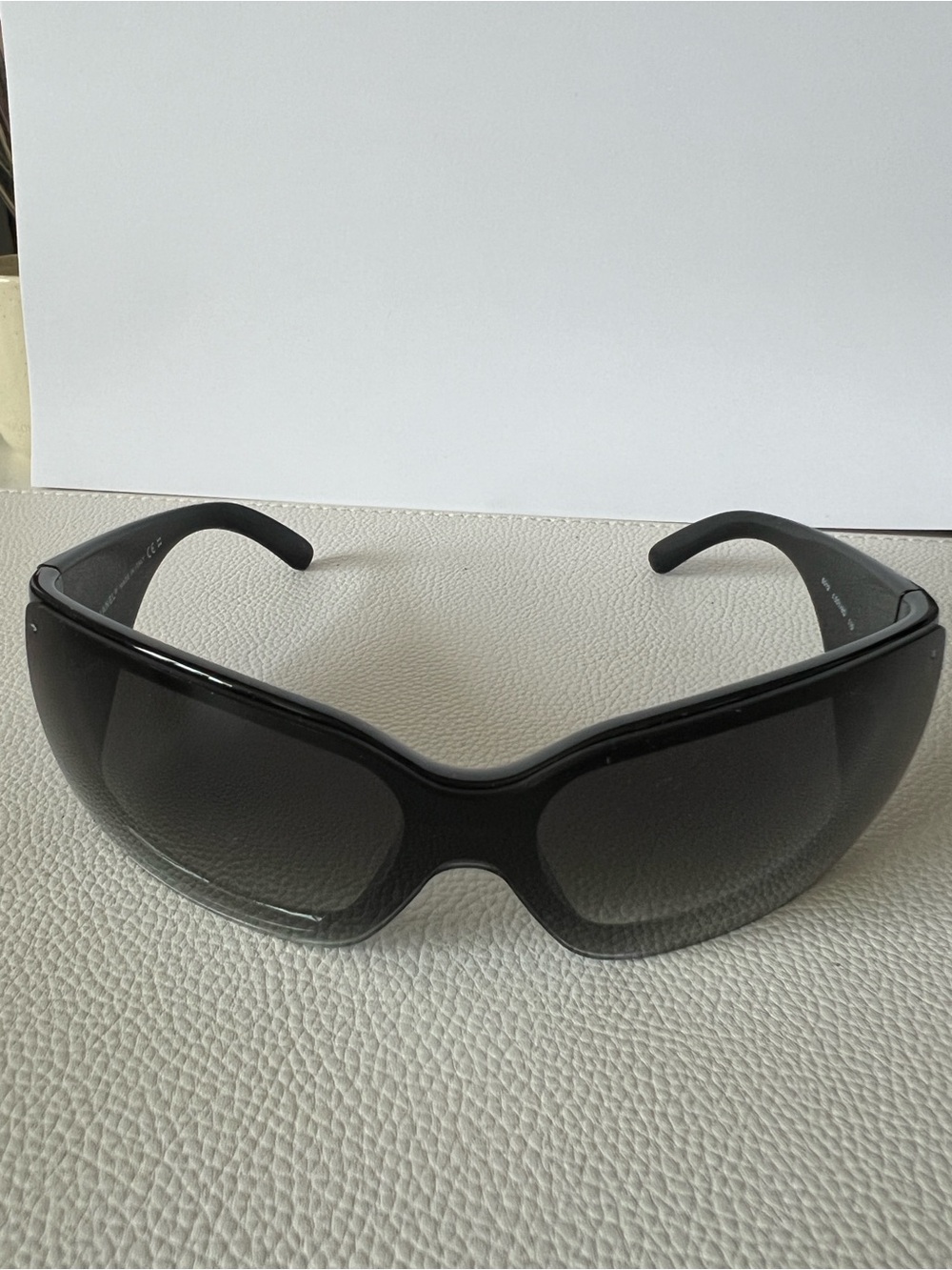 Authentic Used Chanel Woman Sunglasse - Picture 9 of 11